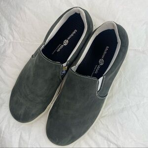 Women's Mellow Walk Jessica Steel Toe Wedge Sole Slip-On Work Shoe Size 10.5 E